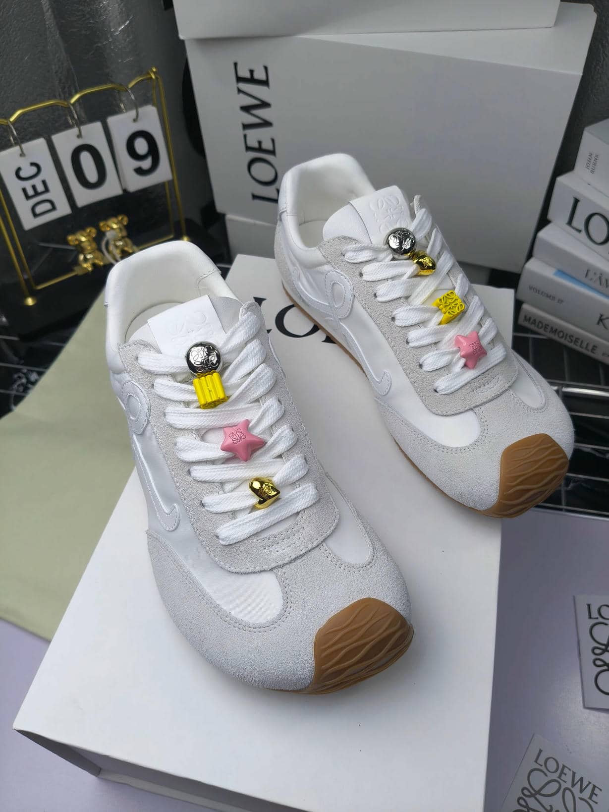 Loewe classic Sneaker 2-0042